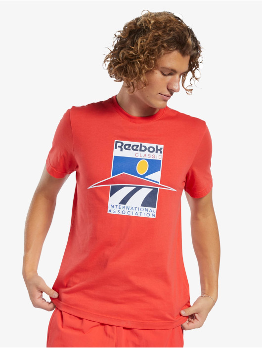 reebok classic shirt