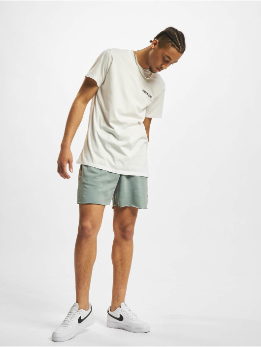 Sixth June Short Barcode vert