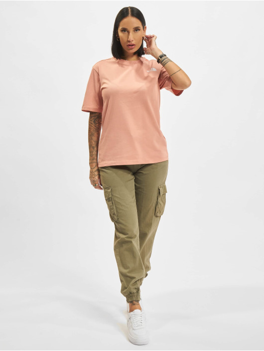 The North Face T-skjorter Relaxed Dawn rosa