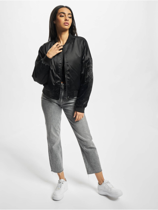 Urban Classics Bomberjacke Ladies Short Oversized Satin schwarz