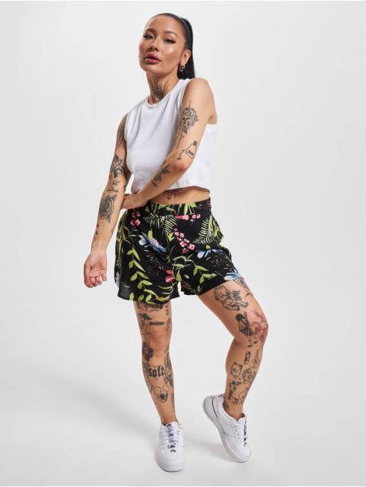 Urban Classics Shorts Resort svart