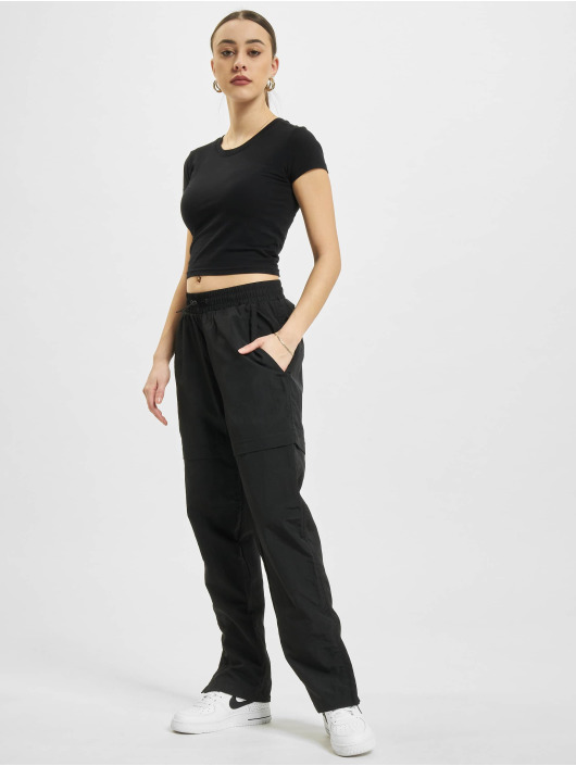 Urban Classics Spodnie do joggingu Shiny Crinkle Nylon Zip czarny