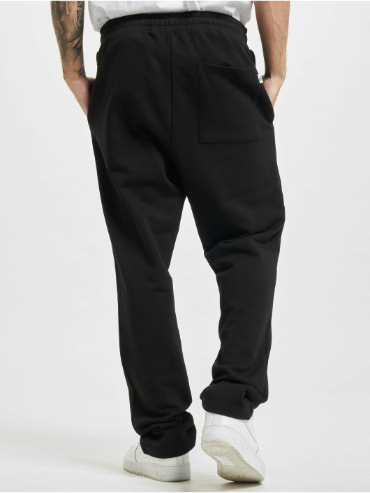 Urban Classics Spodnie do joggingu Organic Low Crotch czarny