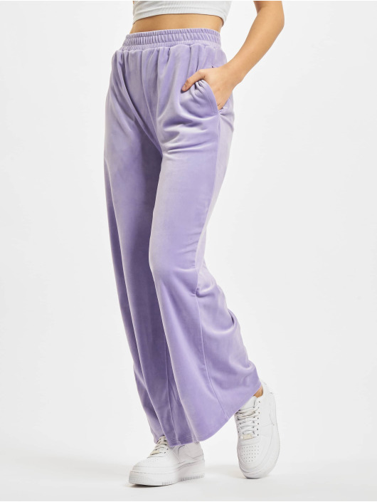 Urban Classics Spodnie do joggingu Ladies High Waist Straight Velvet fioletowy
