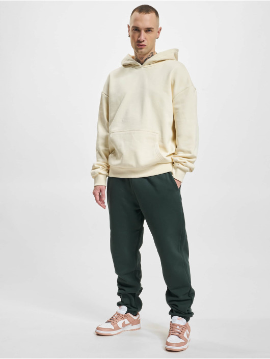 Urban Classics Spodnie do joggingu Ultra Heavy zielony