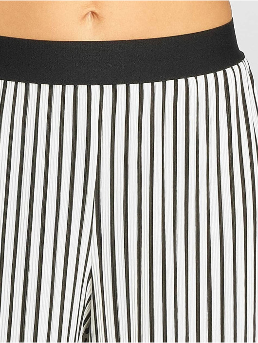 Urban Classics Stoffbukser Stripe Pleated Culotte hvit