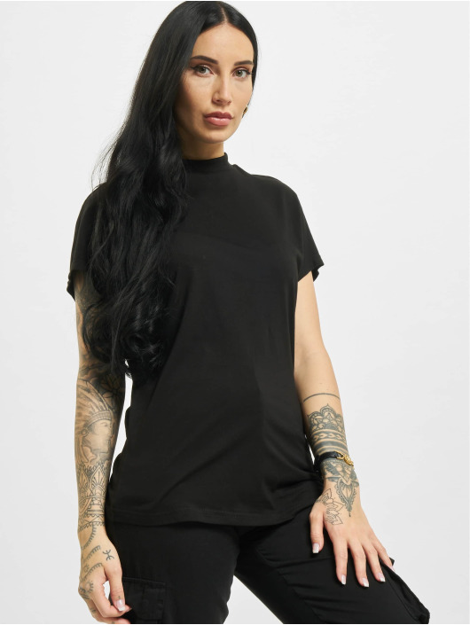 Urban Classics T-paidat Oversized Cut On Sleeve Viscose musta