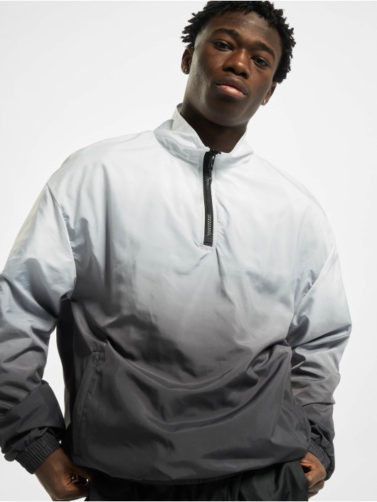 Urban Classics Herren Übergangsjacke Gradient Pull Over in schwarz