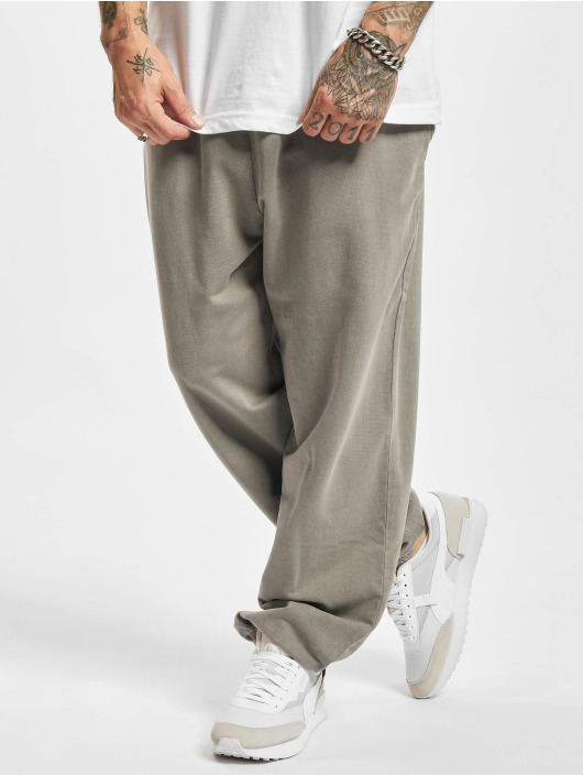 Urban Classics Verryttelyhousut Overdyed harmaa