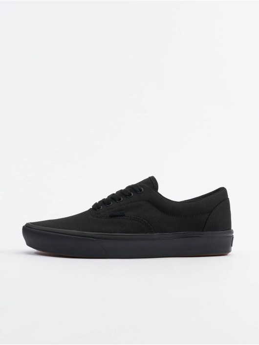 comfycush black vans