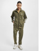 adidas Originals Anzug 3 Stripes olive