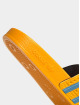 adidas Originals Sandaalit Adilette keltainen
