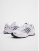 adidas Originals Tennarit Response Cl valkoinen