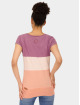 Alife & Kickin T-shirts Cori A rosa
