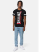 Lonsdale London T-paidat Polbain musta