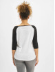 Merchcode T-Shirt manches longues Ladies Banksy Balloons Raglan blanc