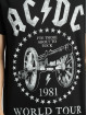 Merchcode t-shirt Acdc For Those About To Rock zwart