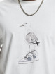 Mister Tee T-Shirt Seagull Sneakers weiß
