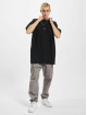 Mister Tee Upscale t-shirt Crucial Oversize zwart