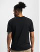 New Balance Camiseta Essentials Graphic negro