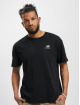 New Balance Camiseta Essentials negro