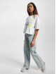 New Balance t-shirt Essentials Endless Dayz wit