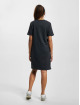 New Balance Šaty Essentials čern