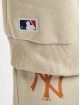 New Era Sweat capuche MLB New York Yankees League Essentials Oversized beige