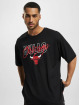 New Era T-paidat Script Oversized Mesh Chicago Bulls musta