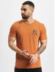 New Era T-Shirt MLB New York Yankees Left Chest Team Logo braun