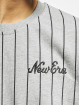 New Era T-shirt Oversized Pinstripe grå