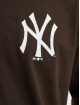 New Era T-Shirty MLB New York Yankees League Essentials Oversized brazowy