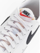 Nike Baskets Blazer Low Platform blanc