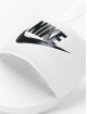 Nike Claquettes & Sandales Victori One Slide blanc