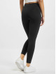 Nike Legging Nike Sportswear Essential 7/8 MR schwarz