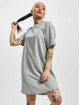 Nike Robe Essential Short Sleeve gris