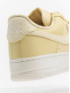 Nike sneaker Air Force 1 '07 Essential geel