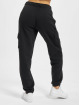 Nike Spodnie do joggingu Essntl Flc Cargo czarny