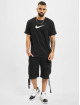 Nike T-paidat Repeat musta