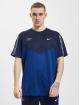 Nike T-Shirt NSW Repeat blau
