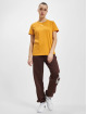 Nike t-shirt Sportswear geel