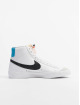 Nike Tennarit Blazer Mid '77 Vintage valkoinen