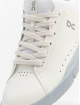 ON Running Baskets The Roger blanc