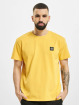 UNFAIR ATHLETICS T-Shirt Dmwu Patch jaune