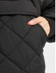 Urban Classics Prechodné vetrovky Ladies Oversized Diamond Quilted Pull Over èierna