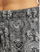 Urban Classics Shorts Ladies All Over Print Viscose Resort schwarz