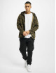 Urban Classics Sweat capuche zippé Interlock camouflage