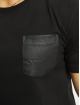 Urban Classics T-skjorter Leather Imitation Pocket svart