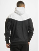 Urban Classics Veste mi-saison légère Arrow Windrunner noir