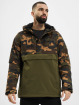 Urban Classics Veste mi-saison légère Camo Mix Pull Over olive